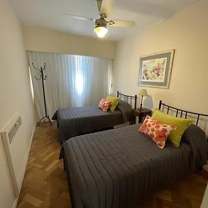Apartamento Departamento De Categoria Av. Espana, Mendoza